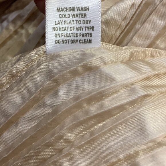 Aria Collection Medium Crinkle Jacket Pleated Accordion Cream Zip Snap Up Hood - Picture 3 of 4